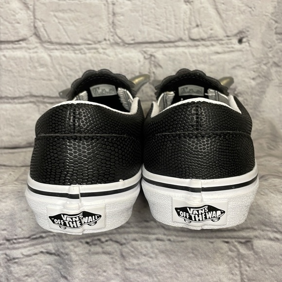 NWOT Vans Triceratops Slip-On - Size 2.5 Kids - Picture 11 of 14